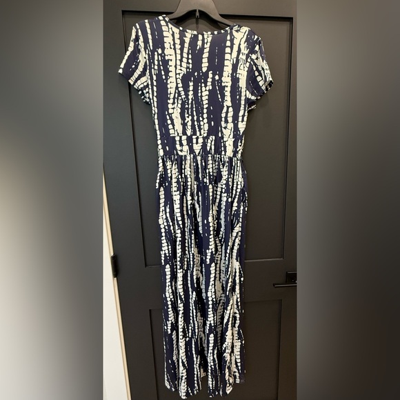 NWT Ouges Navy and White Print Women's Maxi Dress Size M - Picture 4 of 11